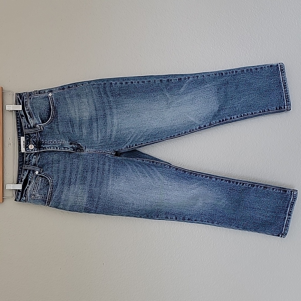 Ceros Cropped Slim Straight Jean